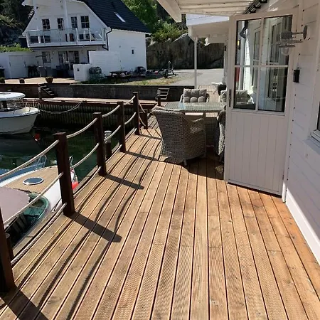 Spacious & Modern Cabin In Beautiful Austevoll