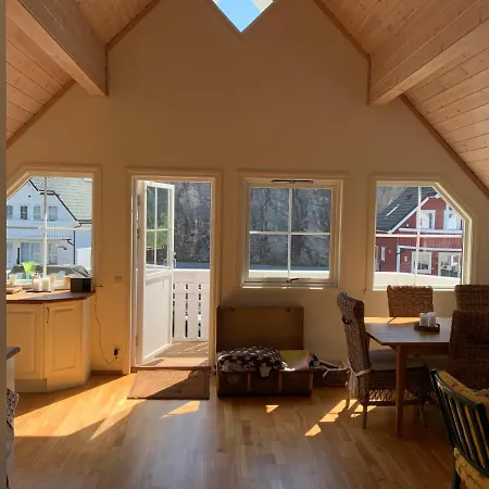Spacious & Modern Cabin In Beautiful Austevoll