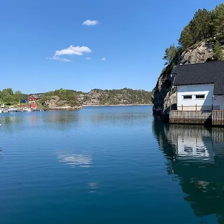 Spacious & Modern Cabin In Beautiful Austevoll * Austevoll